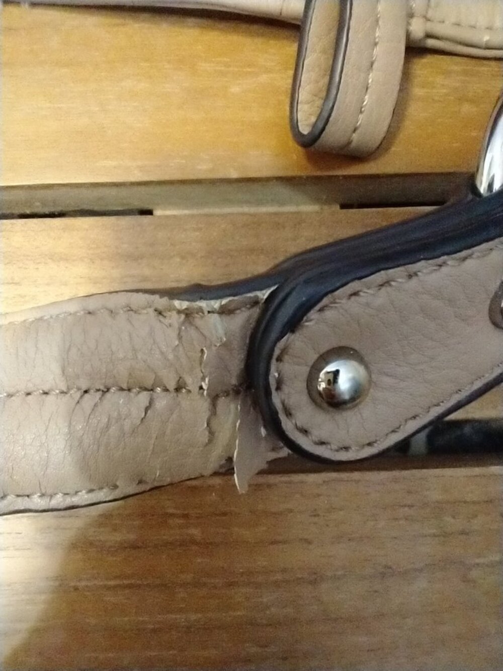 Tan and White Non-leather, Unbranded Hobo Purses - Picture 5 of 9